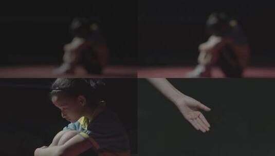 孤独儿童看见光明 励志人物走出阴暗高清在线视频素材下载