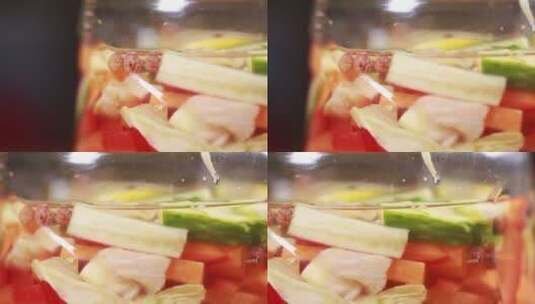 腌制跳水泡菜四川泡菜高清在线视频素材下载