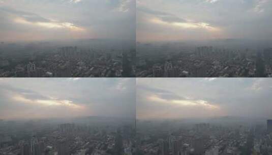 城市清晨日出迷雾航拍高清在线视频素材下载