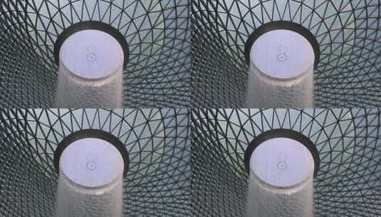 新加坡樟宜机场瀑布与网红小火车高清在线视频素材下载