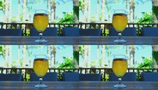 啤酒制造生产喝啤酒啤酒泡沫啤酒杯特写高清在线视频素材下载