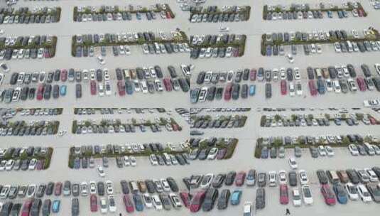 上海新场古镇停车场4K航拍原素材高清在线视频素材下载
