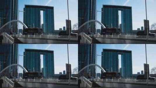 天津环球金融中心大厦和大沽桥的车流4K高清在线视频素材下载