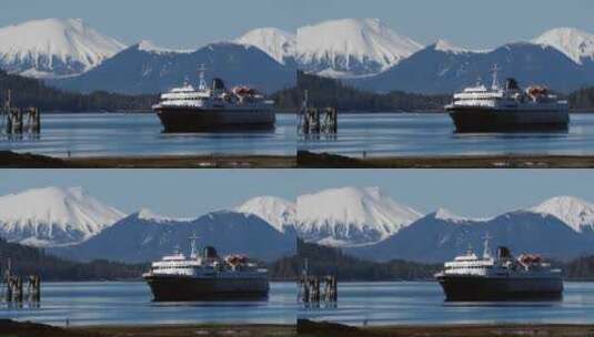 冰山河流上航行的轮船高清在线视频素材下载