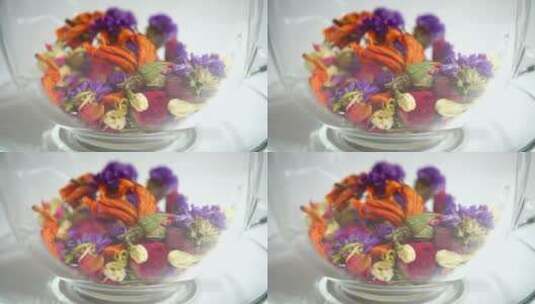 干的花瓣泡茶高清在线视频素材下载