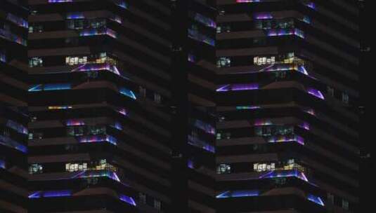 220719夜晚马路高楼红绿灯实拍视频 (14)高清在线视频素材下载