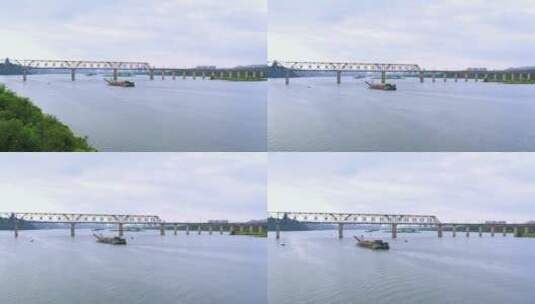 实拍一艘运砂船在赣江中航行高清在线视频素材下载
