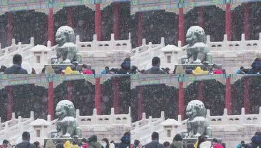 雪中故宫的铜狮子高清在线视频素材下载