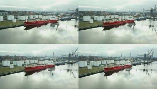 停泊在港口的货船高清在线视频素材下载