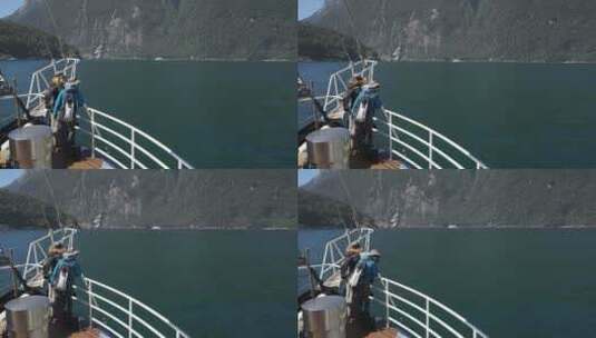 游艇上拍照的游客高清在线视频素材下载