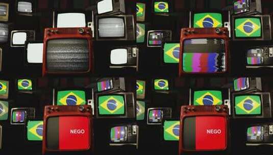 复古电视上的帕拉伊巴州国旗和巴西国旗。高清在线视频素材下载