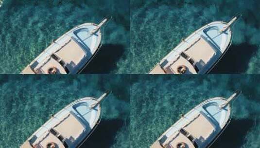 白色游艇停泊在海上高清在线视频素材下载