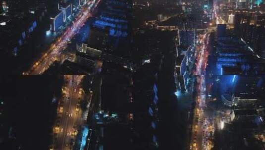 夜晚的长沙芙蓉路路况车流高清在线视频素材下载