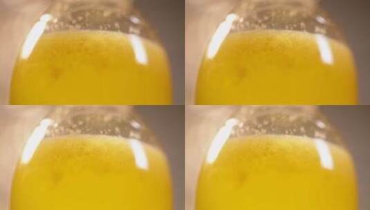 玻璃瓶玻璃杯冰箱水瓶装果汁高清在线视频素材下载