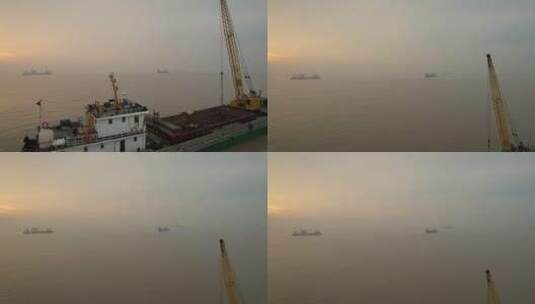 上海·南汇嘴观海公园·船只航拍·升镜头高清在线视频素材下载