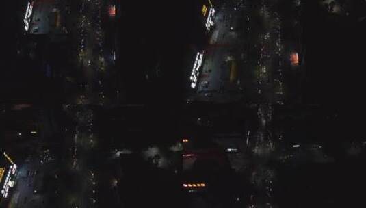 俯视车辆彩灯跟随摇城市夜景高清在线视频素材下载