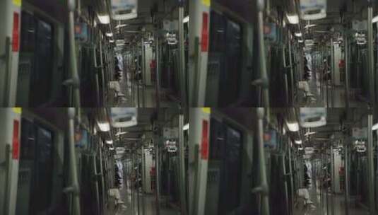 行驶中的地铁车厢穿过隧道高清在线视频素材下载