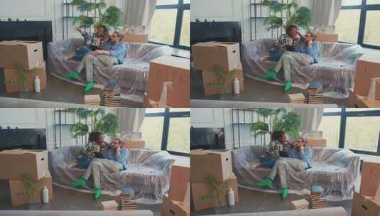 年轻的多元化设计师团队讨论家具的内部和布高清在线视频素材下载