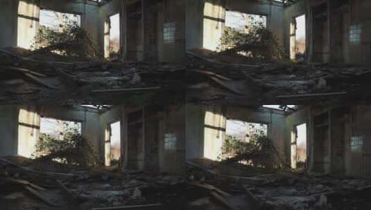 探索一座废弃的房子高清在线视频素材下载