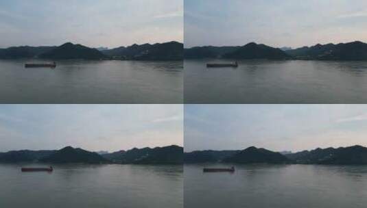 航拍江中行驶货运大船高清在线视频素材下载