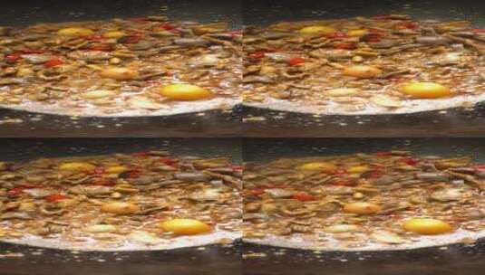 锅内炖煮鸡杂鸡胗高清在线视频素材下载