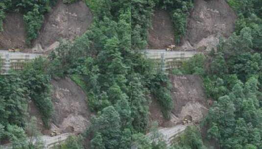 雨季泥水流塌方路段工程车抢修高清在线视频素材下载