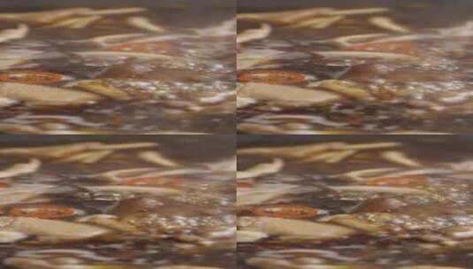 2K竖屏高速摄影小鸡炖蘑菇高清在线视频素材下载
