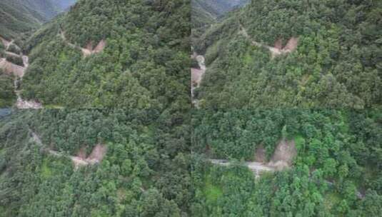 雨季泥水流塌方路段工程车抢修高清在线视频素材下载