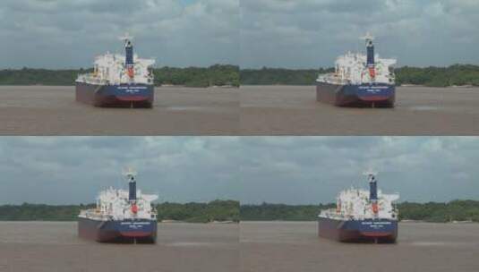 大河上行驶的货船高清在线视频素材下载