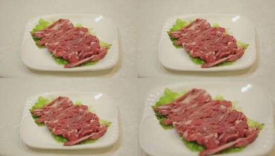 老北京涮羊肉片手切羊肉服务员上菜高清在线视频素材下载