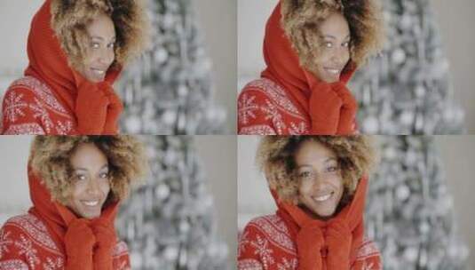 圣诞树旁微笑的女孩高清在线视频素材下载