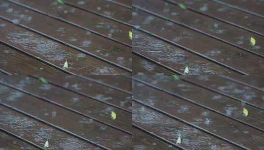 夏天公园地板雨滴下雨高清在线视频素材下载