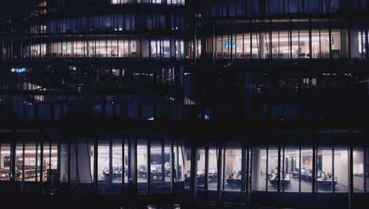 上海陆家嘴写字楼玻璃幕墙夜景航拍高清在线视频素材下载
