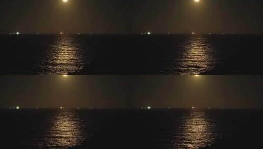 大海月亮海面月光水面波光粼粼夜晚海平面高清在线视频素材下载