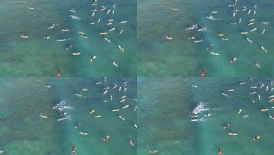 游客在公海上冲浪航拍高清在线视频素材下载