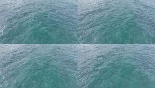 俯拍泰国普吉岛美丽海平面波光粼粼的海水高清在线视频素材下载
