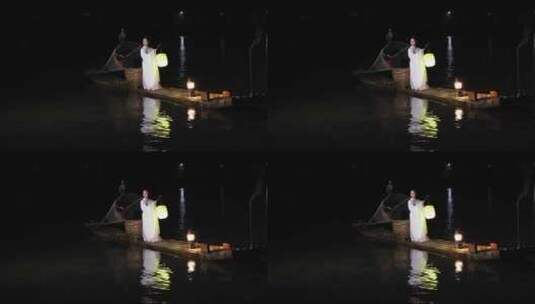 桂林山水 漓江竹筏古装汉服美女挑起渔火高清在线视频素材下载