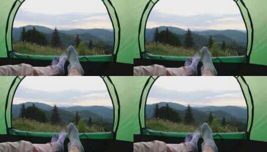 山顶露营帐篷中，看风景，情侣休息高清在线视频素材下载