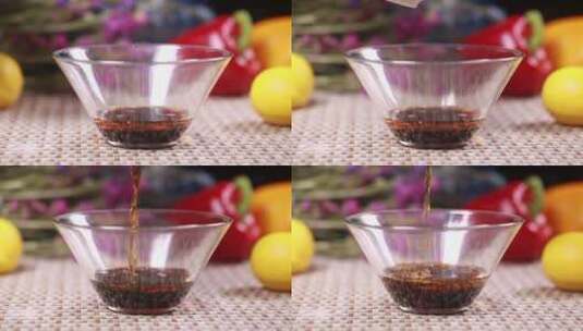 玻璃碗调配料汁姜醋汁蒜汁高清在线视频素材下载