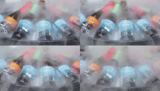 被干冰环绕的酒瓶子高清在线视频素材下载