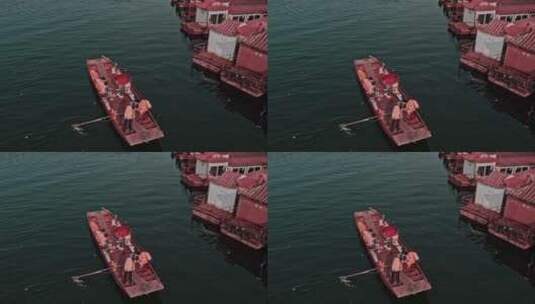 高清航拍湖泊码头汽艇唯美风景船划船黑龙滩高清在线视频素材下载