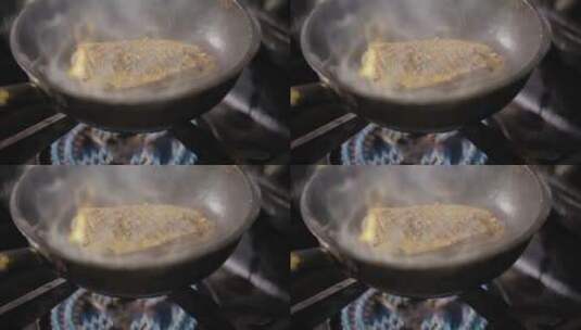 厨师在制作牛排高清在线视频素材下载