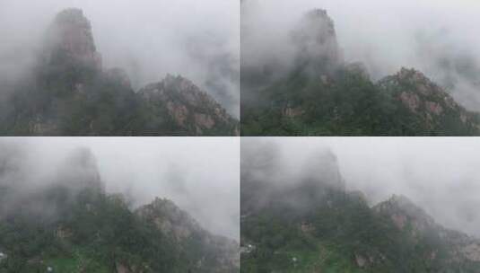 雨中扇子崖，云雾缭绕若仙境高清在线视频素材下载