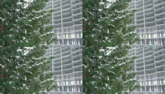 建筑工地的降雪高清在线视频素材下载