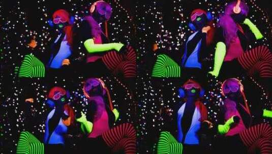 性感的两个女生在跳舞高清在线视频素材下载
