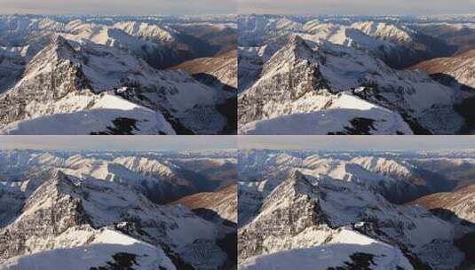 攀登四川岷山山脉主峰雪宝顶雪峰的登山队高清在线视频素材下载