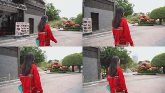 中式胡同四合院里行走的女人高清在线视频素材下载