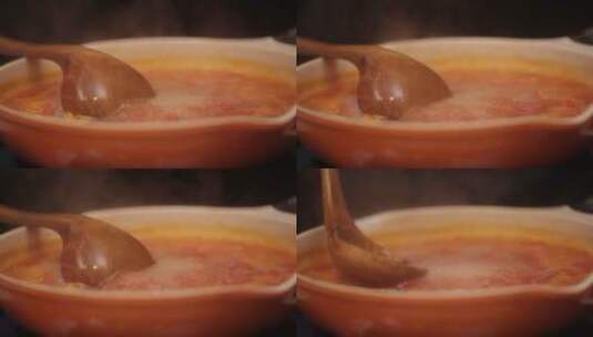 厨师煮番茄汤 (6)高清在线视频素材下载