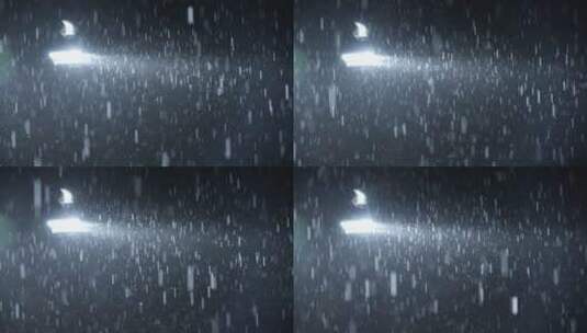 晚上的暴雨慢镜头高清在线视频素材下载