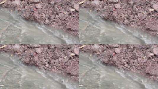 下雨天水流泥巴4高清在线视频素材下载